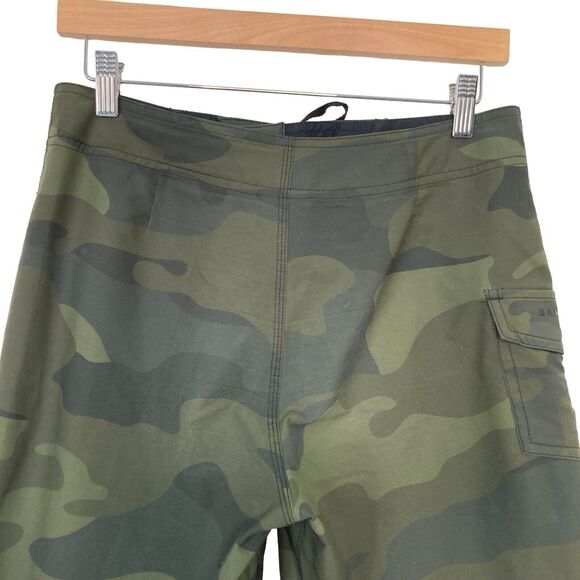 Oakley Mens Camo Board Shorts size 30 Green Poly Stretch Swim Beach Lace Up - Picture 3 of 11